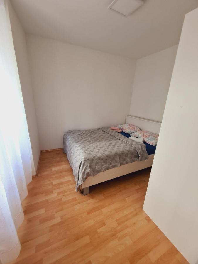 Apartmani Luka Цриквениця Екстер'єр фото