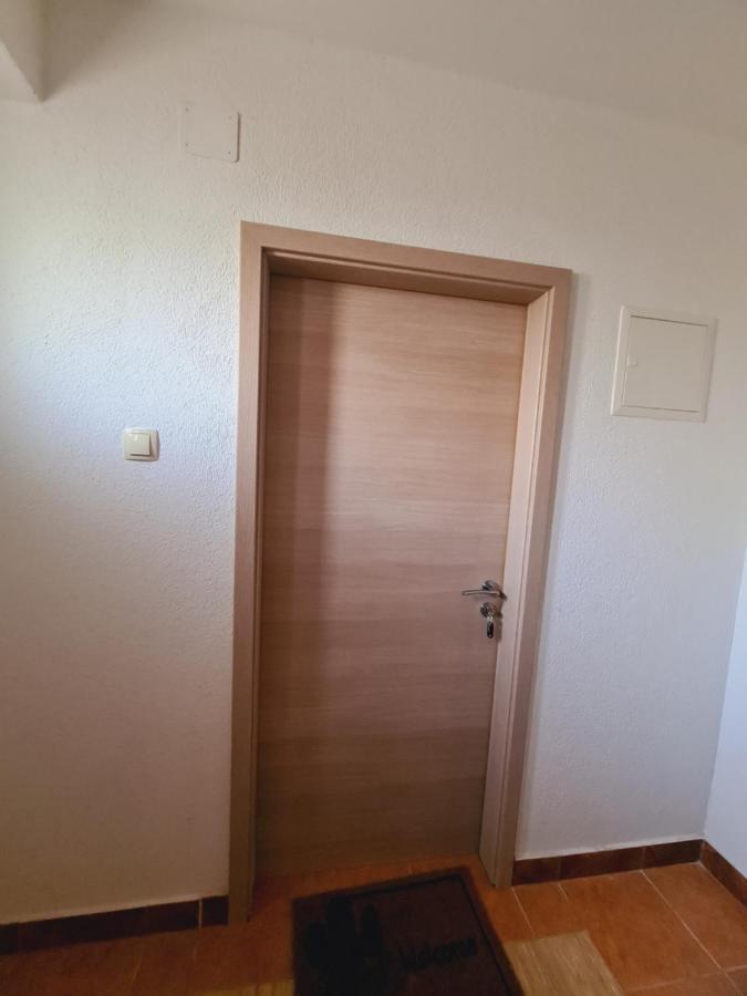 Apartmani Luka Цриквениця Екстер'єр фото